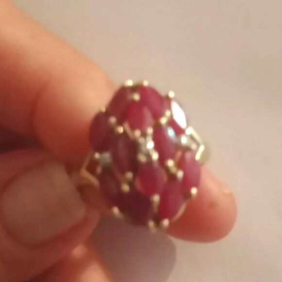 unbranded Jewelry - 14k Ruby and diamond ring size 8